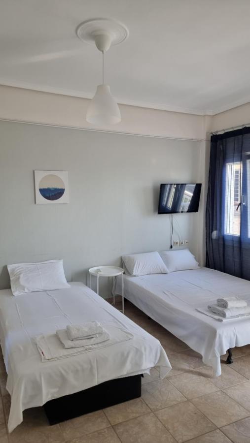 Seaside Luxury Suites Paralía Extérieur photo