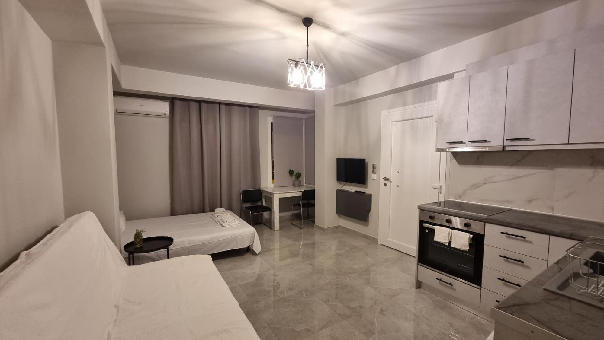 Seaside Luxury Suites Paralía Extérieur photo
