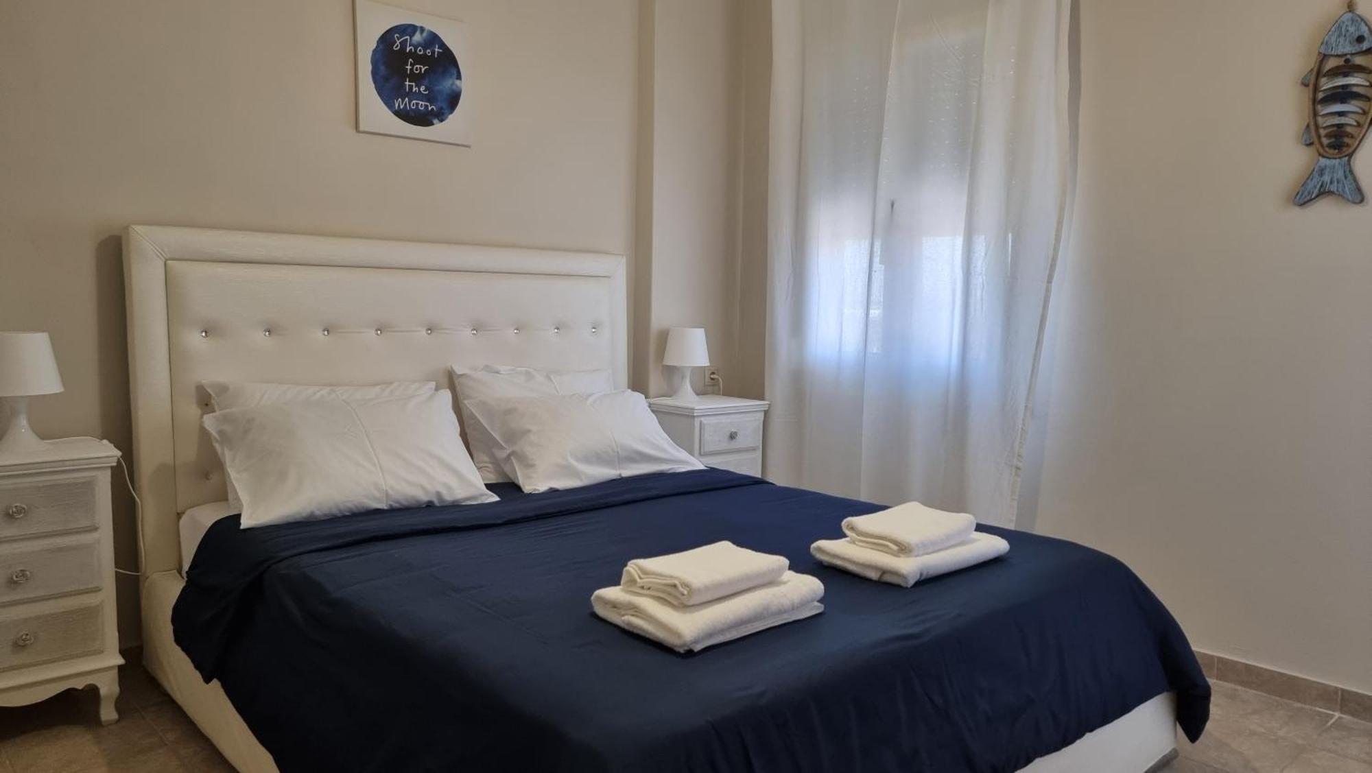 Seaside Luxury Suites Paralía Extérieur photo